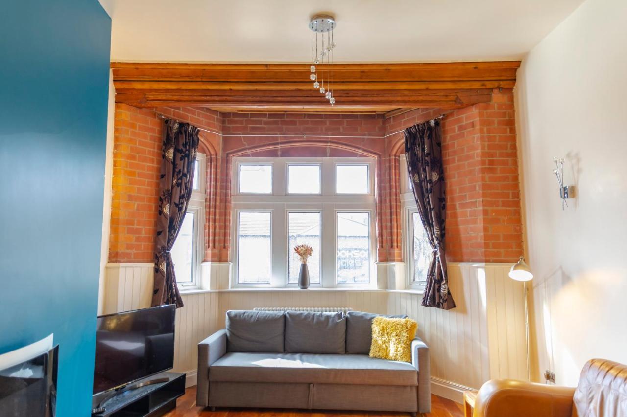 Apartment No 1 - The Old Red King Pub, Whitefield, Manchester Dış mekan fotoğraf